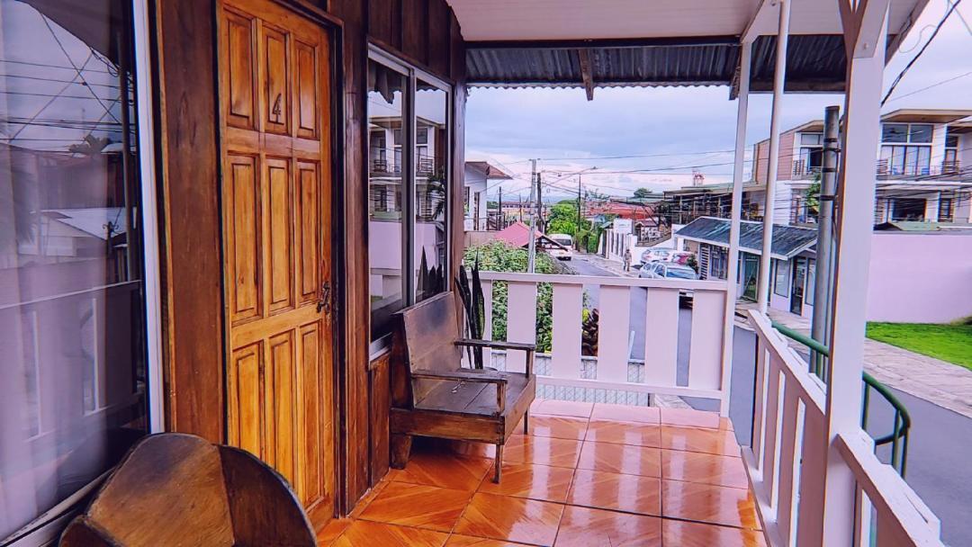 Alpha Arenal Hostel La Fortuna Eksteriør bilde