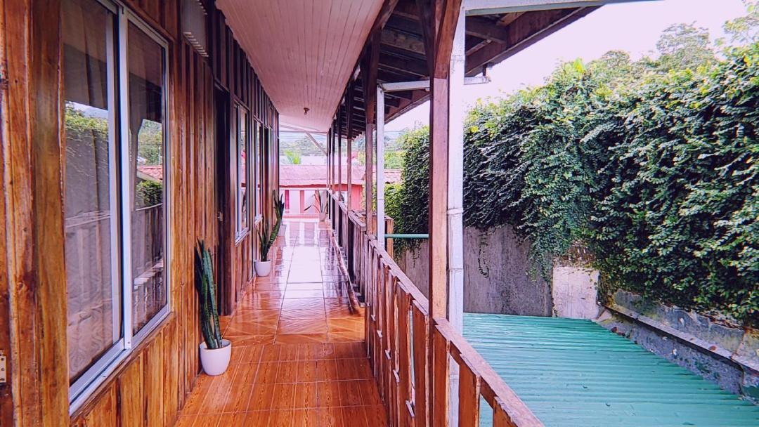 Alpha Arenal Hostel La Fortuna Eksteriør bilde